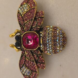 NWOT Aratta Bumble Bee Pin